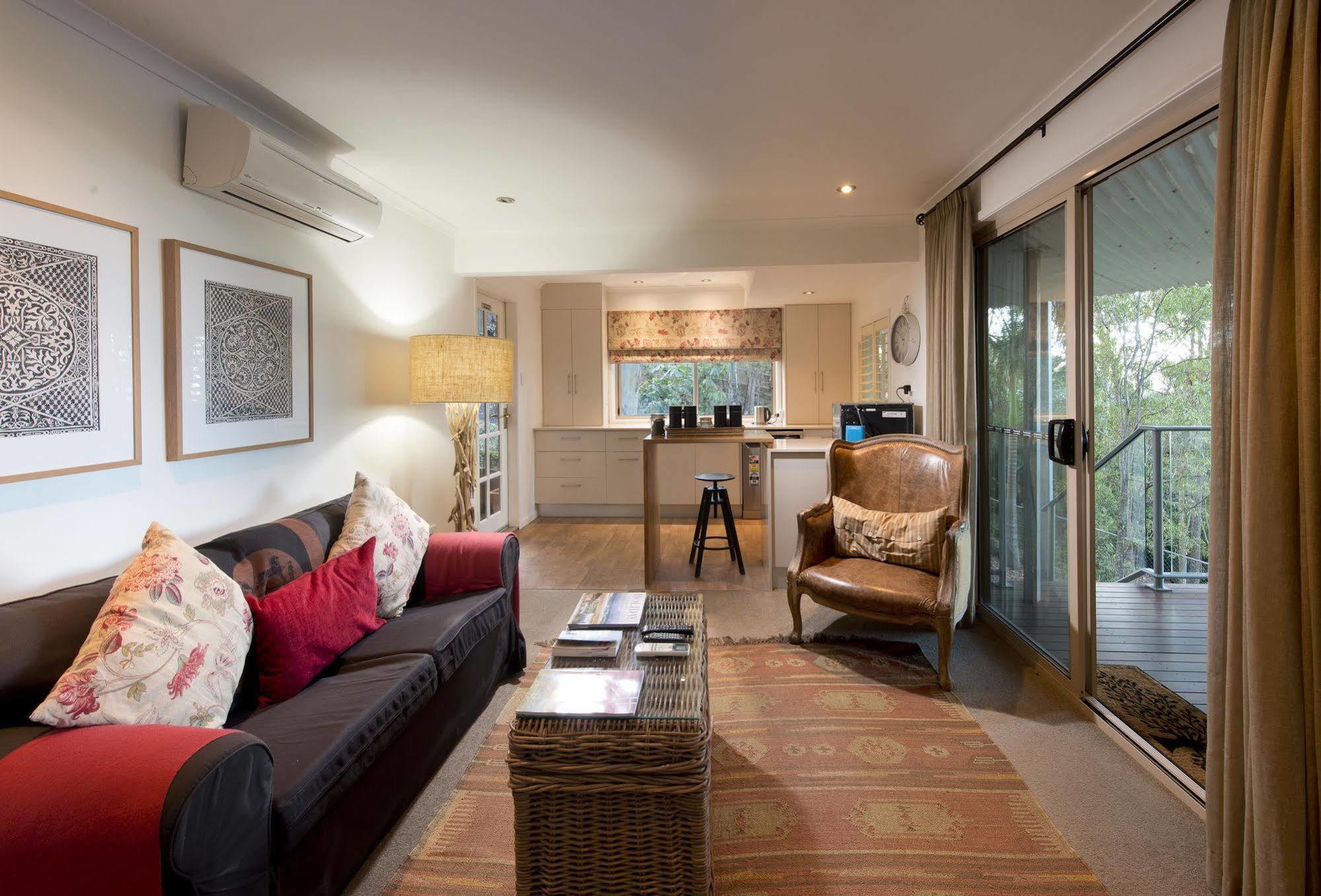 Arabella Guesthouse Alexandra Headland Ngoại thất bức ảnh